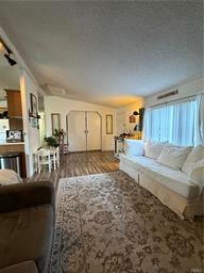Photo 3 of 7 of home located at 29021 Bouquet Canyon Unit#290 Saugus, CA 91390