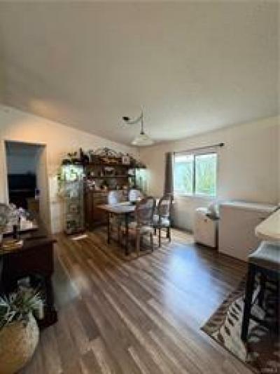 Photo 4 of 7 of home located at 29021 Bouquet Canyon Unit#290 Saugus, CA 91390