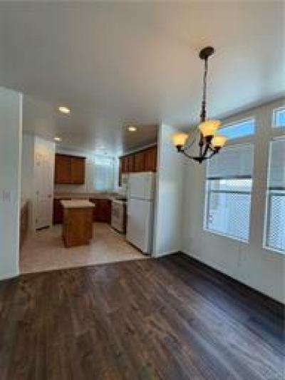 Photo 4 of 9 of home located at 4 Katy Lane Mission Hills, CA 91345