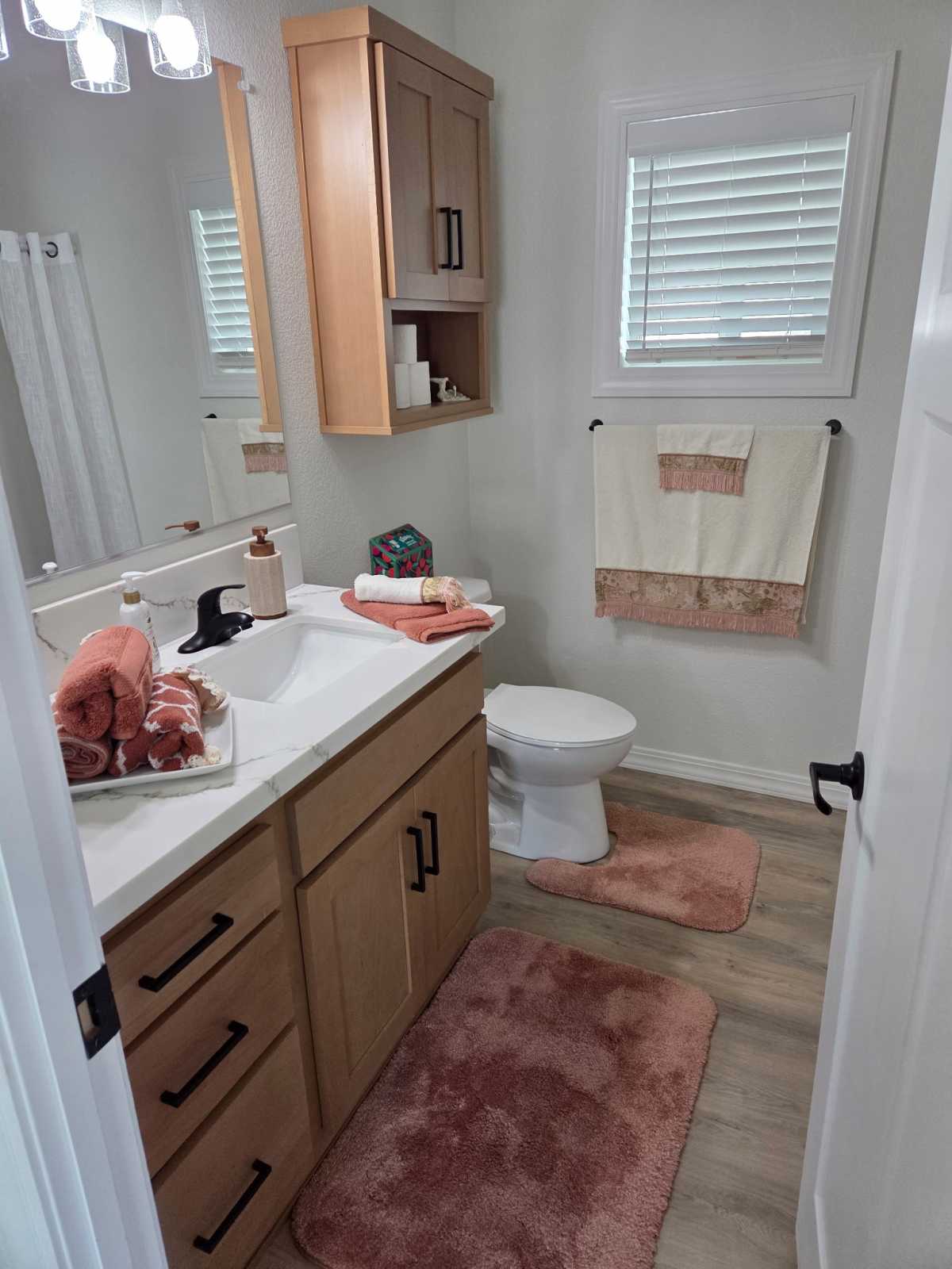 Photo 3 of 12 of home located at 10681 Oak St Sp 30 Los Alamitos, CA 90720