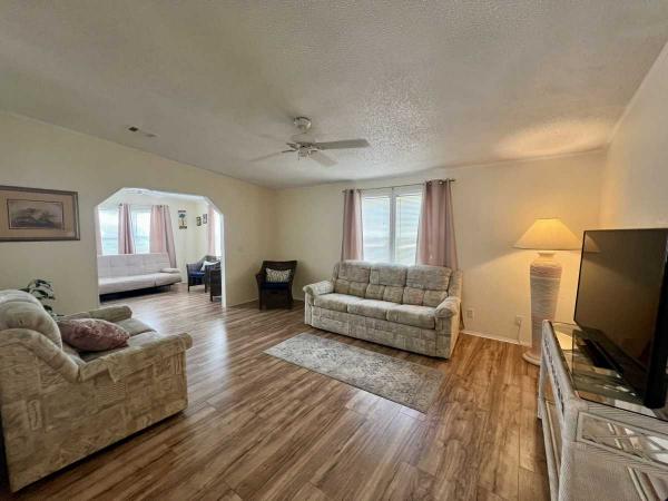 1993 FTWD Mobile Home For Sale