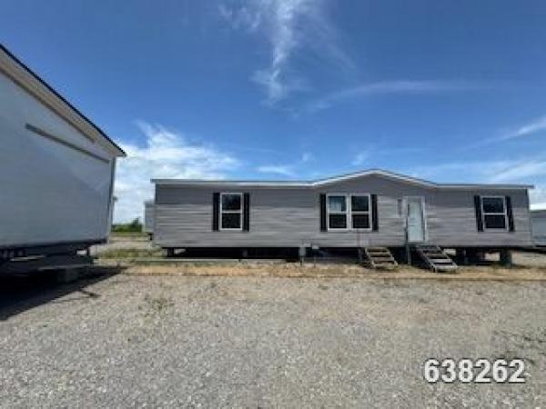 Photo 1 of 2 of home located at Bayside Mobile Home Sales 16410 Highway 310 E Como, MS 38619