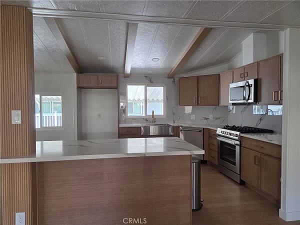 1983 Kaufman&Broad Manufactured Home