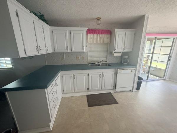 2000 Fleetwood Mobile Home