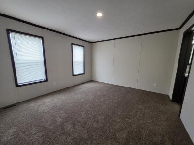 Photo 5 of 9 of home located at 903 Thomas J Drive Flint, MI 48506