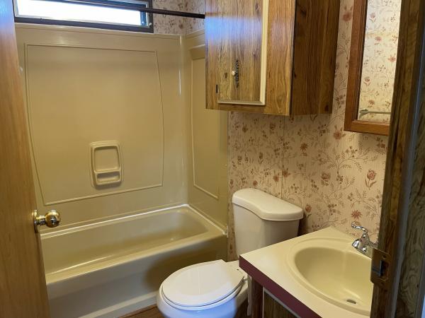 1986 Schult M220379 Mobile Home