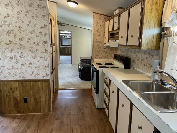 1986 Schult M220379 Mobile Home