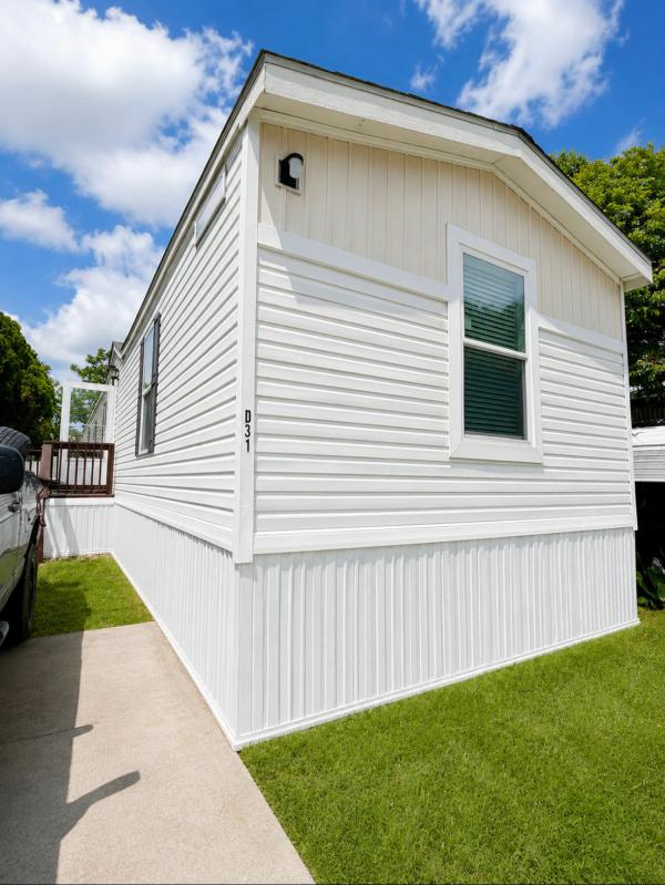 Photo 1 of 2 of home located at 6301 Old Brownsville Road #D31 Corpus Christi, TX 78417