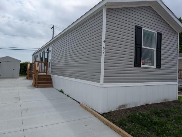 Photo 1 of 2 of home located at 4152 Riverview Circle Mount Clemens, MI 48043