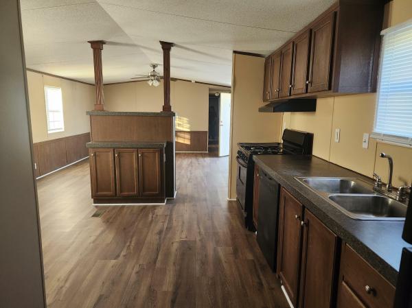 2010 CLAYTON 220 22S  Home