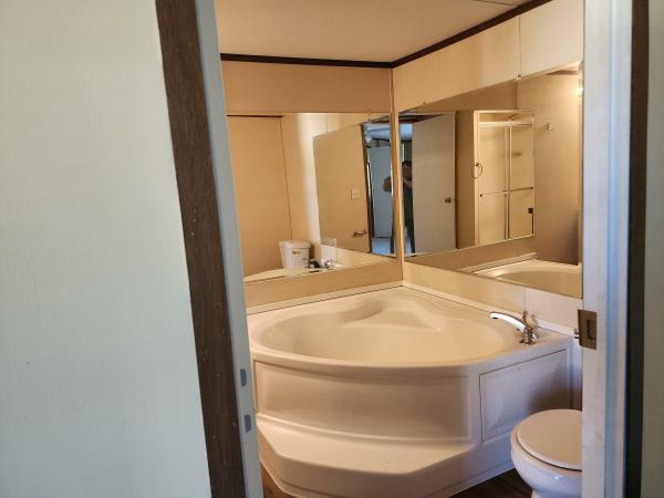 2010 CLAYTON 220 22S  Home