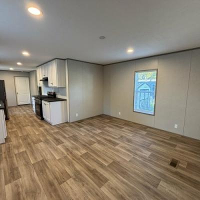 Photo 5 of 30 of home located at 27 Crestwood Drive #0116 Middletown, IN 47356