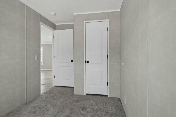 2026 Adventure 156 2852-1  Home