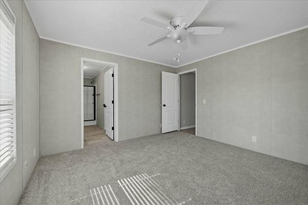 2026 Adventure 156 2852-1  Home