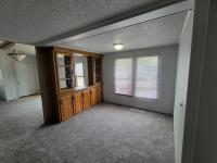 1988 Parkwood Homes Parkwood Mobile Home