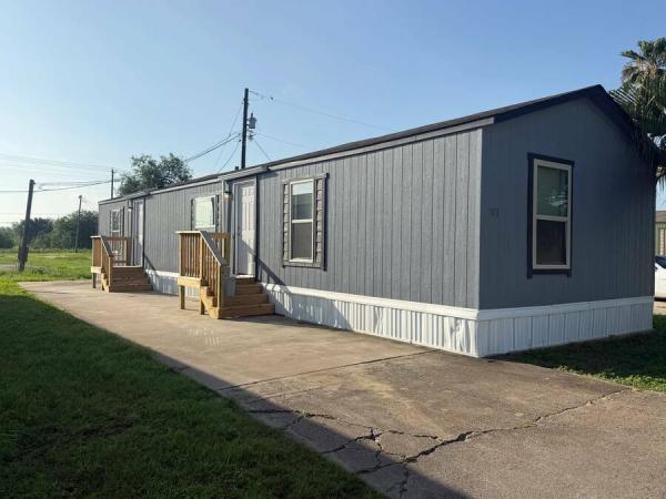 Photo 1 of 2 of home located at 3707 E Us Business 83, #321 Donna, TX 78537
