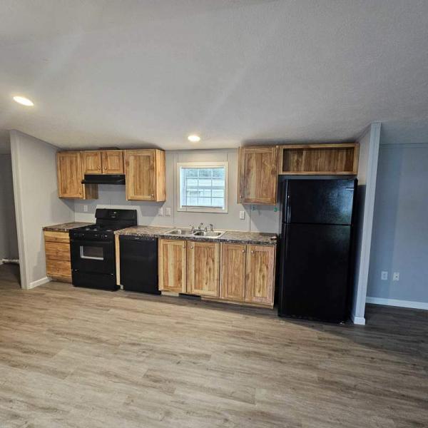Photo 1 of 2 of home located at 2737 W. Washington Center #52 Fort Wayne, IN 46818