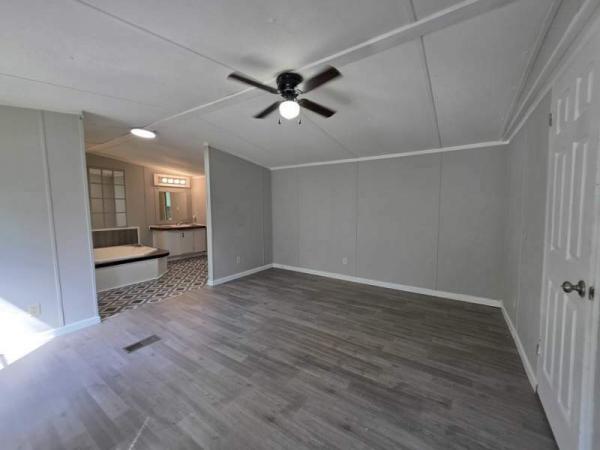 1993 Clayton Manufactured Home