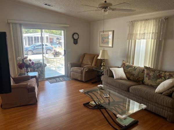 1992 Manufactured Home