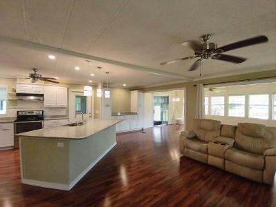 Photo 5 of 7 of home located at 7300 20th St. Lot 513 Vero Beach, FL 32966