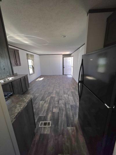 Photo 2 of 7 of home located at 2517 Sherwood Drive Erie, PA 16506