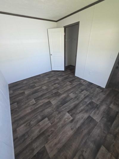 Photo 5 of 7 of home located at 2517 Sherwood Drive Erie, PA 16506