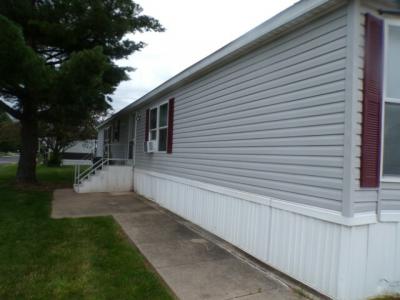 Photo 3 of 20 of home located at 1150 Camelot Manor Portage, IN 46368