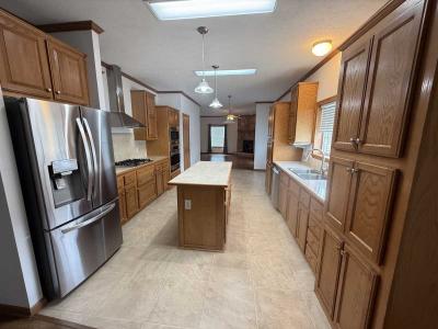 Photo 5 of 27 of home located at 662 Alder Manteno, IL 60950