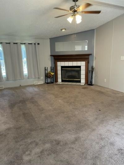 Photo 3 of 14 of home located at 22052 Le Tour Ln. #74 Romulus, MI 48174