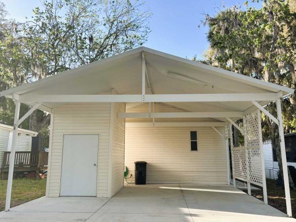 Photo 1 of 2 of home located at 2300 S. Nova Rd, Lot 18 Daytona Beach, FL 32119