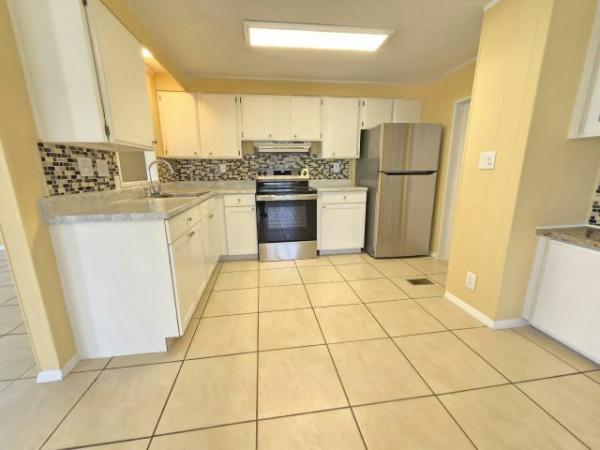 1982 SKYL Manufactured Home
