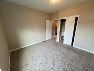 Photo 5 of 13 of home located at 18268 S Rose Ln Oregon City, OR 97045
