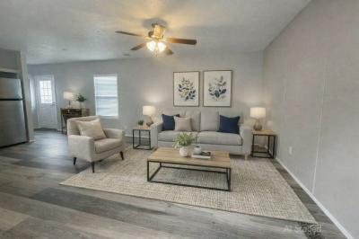 Photo 2 of 15 of home located at 11514 Annette Ave Tampa, FL 33637