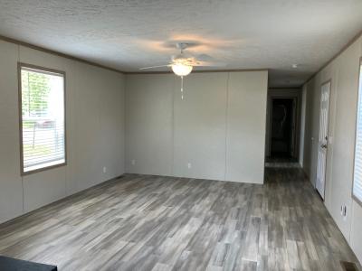 Photo 3 of 7 of home located at 1080 South Park Drive Brookfield, OH 44403
