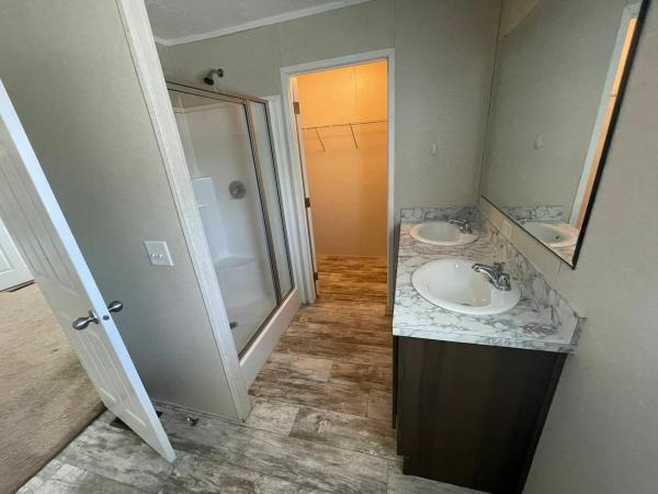 2019 Clayton Homes Inc. Yes Mobile Home