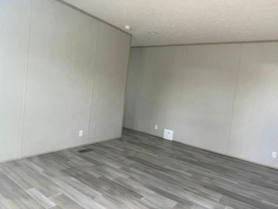 Photo 4 of 13 of home located at 10201 W Beaver St #341 Jacksonville, FL 32220