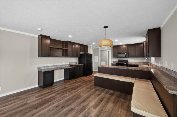 2026 Adventure 242 6763G Mobile Home