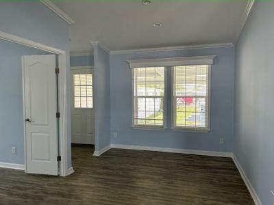 Photo 4 of 10 of home located at 1005 Ixora Court Naples, FL 34110