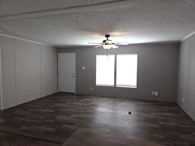 Photo 5 of 8 of home located at 58 Charles Avenue Clarksville, TN 37042