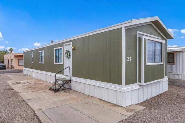1986 Schult Manufactured Home