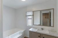 1986 Schult Manufactured Home