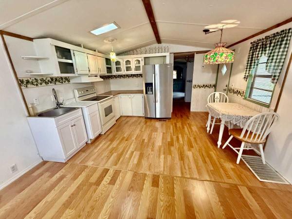 1986 Mobile Home