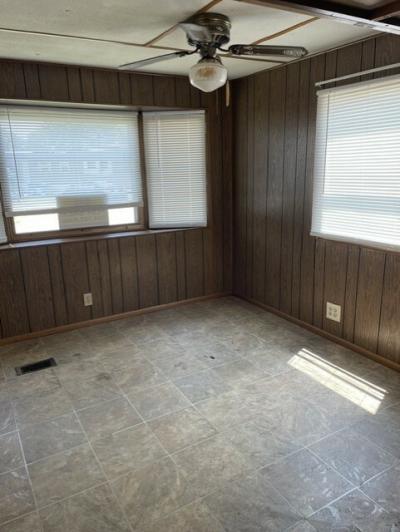 Photo 4 of 8 of home located at 22008 Petite Pl #216 Romulus, MI 48174