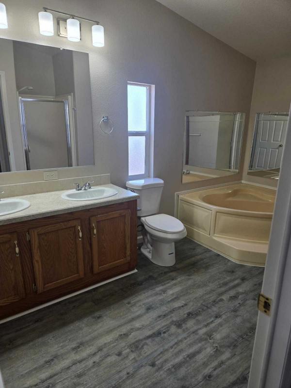 2002 INFINITI INN257-2 Manufactured Home