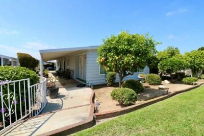 Photo 5 of 50 of home located at 14039 Lake Glen Dr. #67 La Mirada, CA 90638