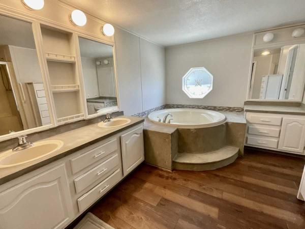 1989 Nashua Castlewood Manufactured Home