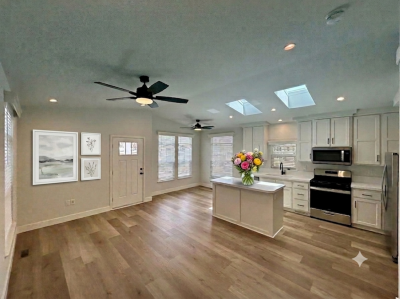 Photo 5 of 8 of home located at 40 Ortega Ave. Newbury Park, CA 91320