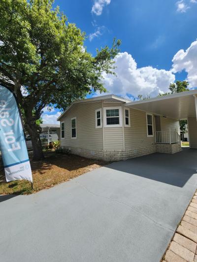 Photo 2 of 25 of home located at 1403 Birch Creek Drive Orlando, FL 32828