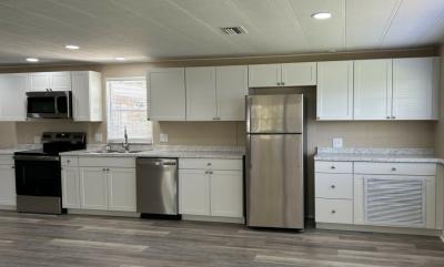 Photo 3 of 12 of home located at 1015 Sunlake Blvd Grand Island, FL 32735