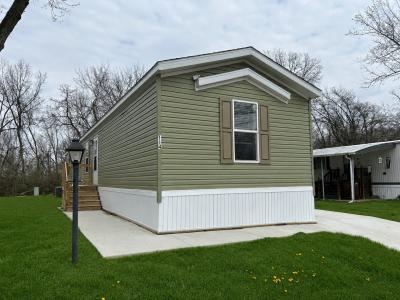 Mobile Home at 114 Cottonwood Lima, OH 45805